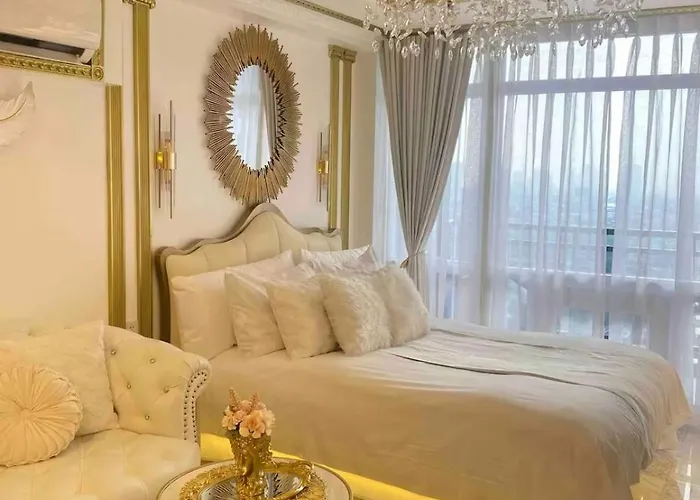 Royal Apartment *