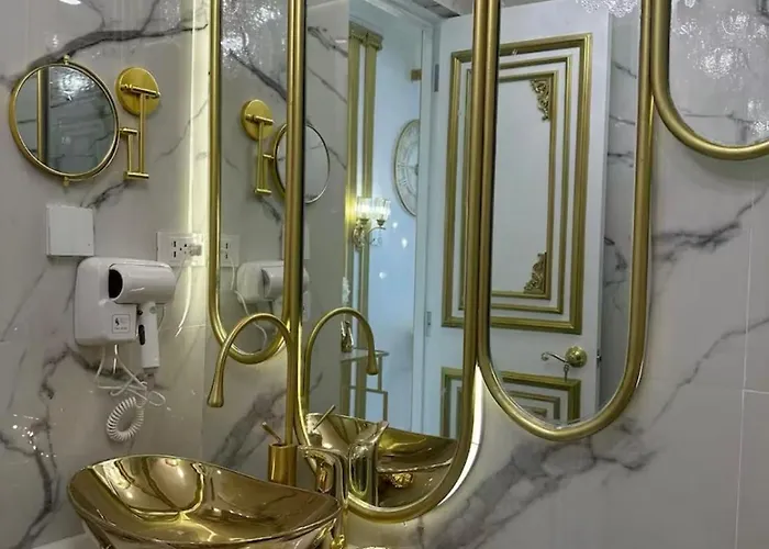 Royal Apartment